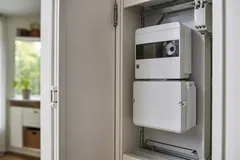Ratgeber Smart Meter: ein digitaler Smart Meter im Zählerschrank.